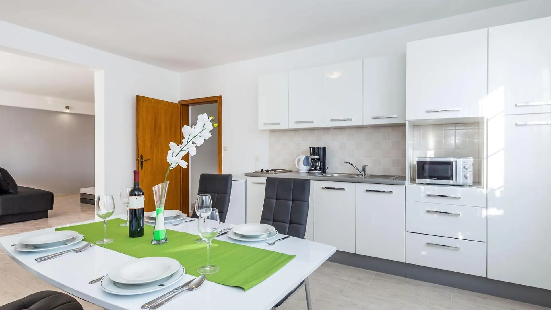 Bright And Modern Apartment With Private Terrace Pula Croatia